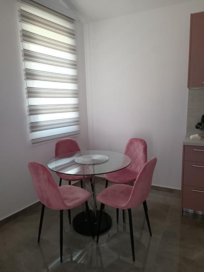 Luna Apartment Котор Екстериор снимка