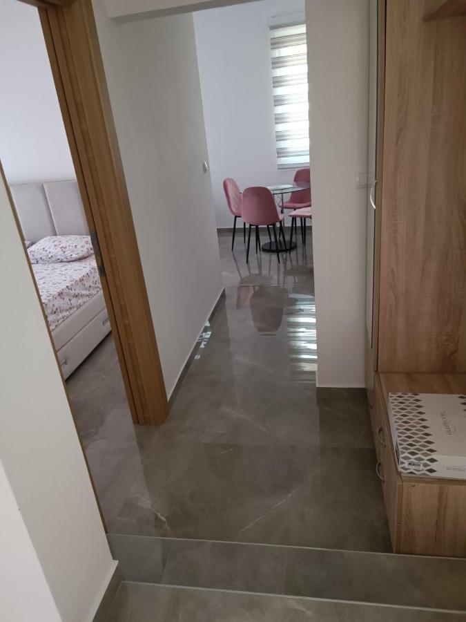Luna Apartment Котор Екстериор снимка