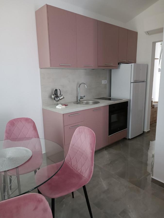Luna Apartment Котор Екстериор снимка